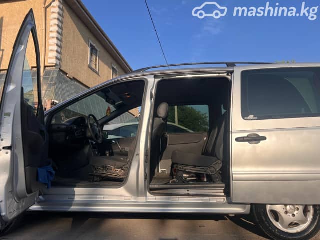 Mercedes-Benz Vaneo 1.9 MT