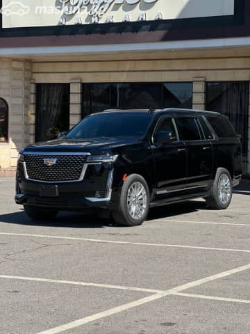 Cadillac Escalade V ESV 6.2 AT 4WD
