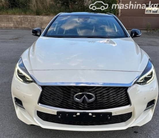 Infiniti Q30 2.0 AMT 4WD