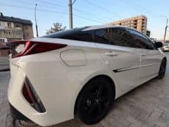 Toyota Prius IV Рестайлинг (XW50) 1.8hyb AT