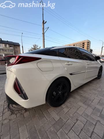 Toyota Prius IV Рестайлинг (XW50) 1.8hyb AT