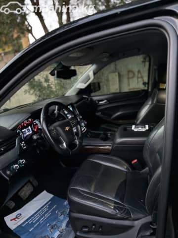 Chevrolet Suburban XI 5.3 AT 4WD