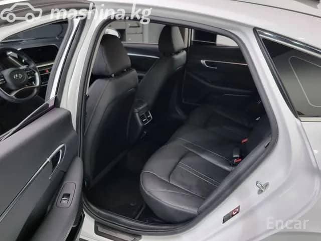 Hyundai Sonata VIII (DN8) 2.0hyb AT