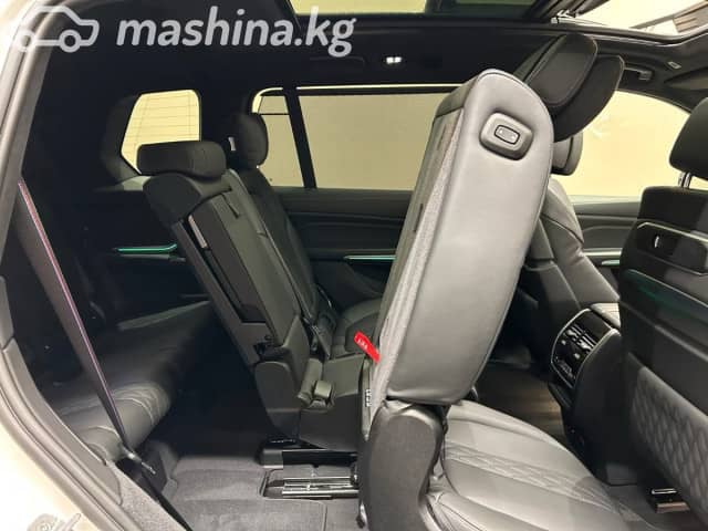 BMW X7 I (G07) Рестайлинг M60i 4.4 AT 4WD