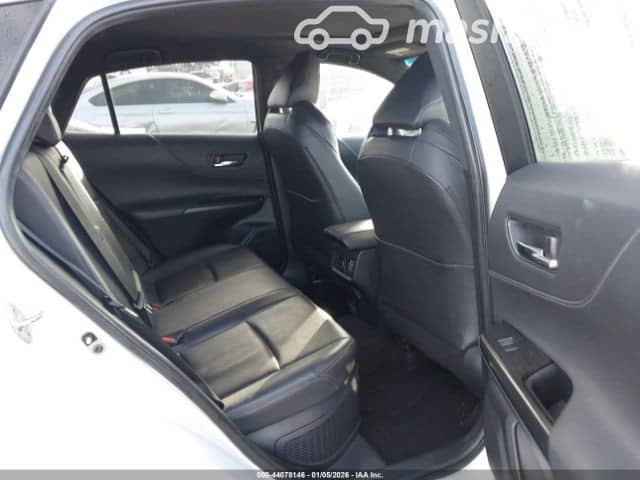 Toyota Venza II 2.5hyb CVT 4WD