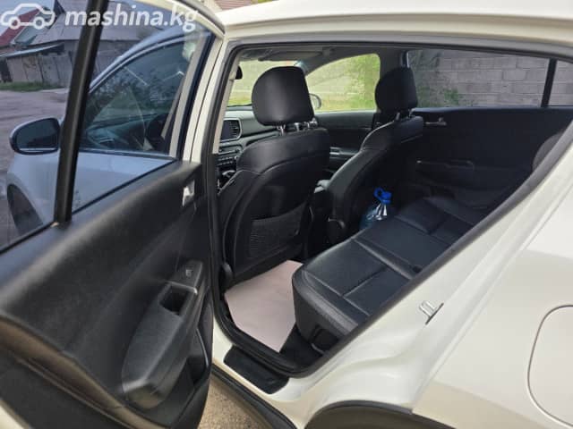 Kia Sportage IV Рестайлинг 2.0d AT