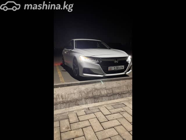 Honda Accord X Рестайлинг 2.0 AT