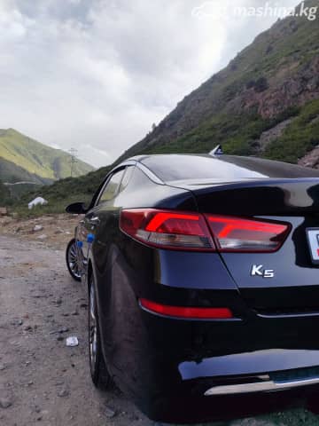 Kia K5 II 2.0 AT