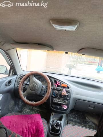 Daewoo Lanos (Sens) 1.5 MT