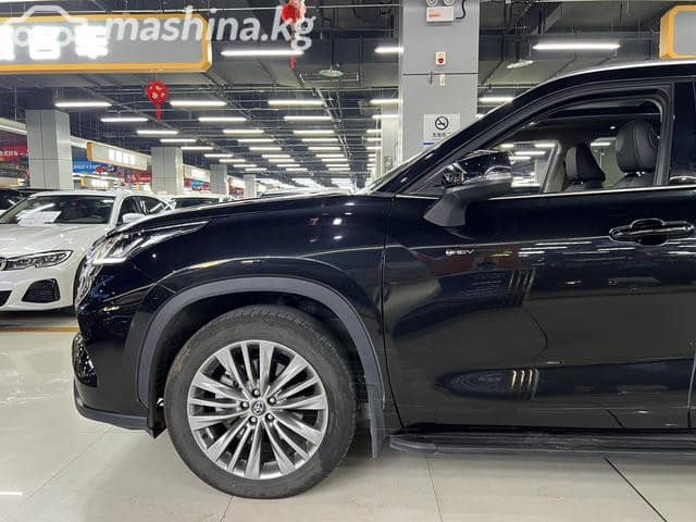 Toyota Highlander IV (U70) 2.5hyb AT 4WD