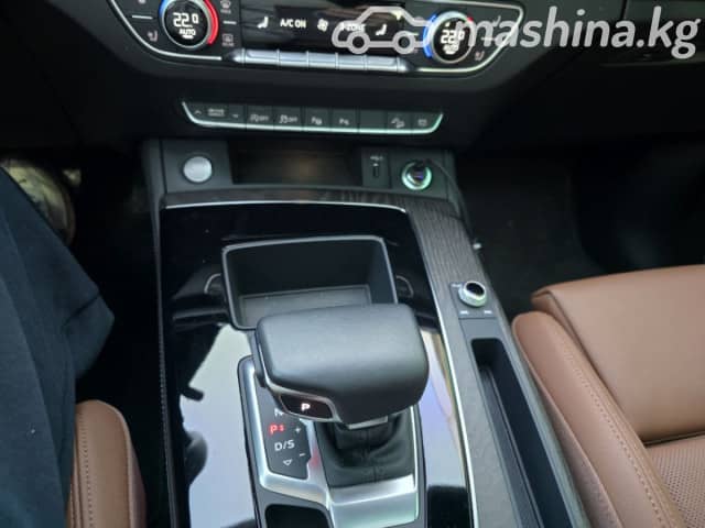 Audi Q5 II (FY) Рестайлинг 45 TFSI 2.0 AMT 4WD