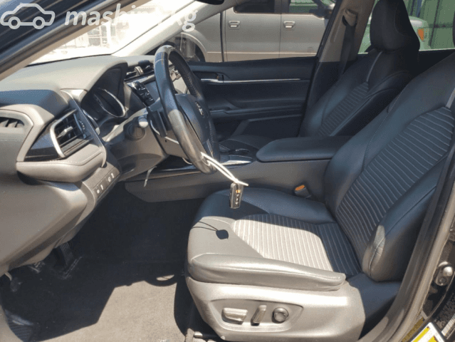 Toyota Camry VIII (XV70) 2.5 AT