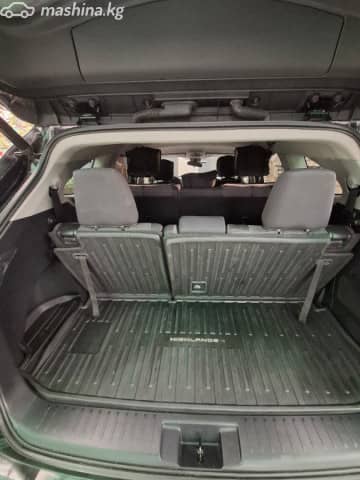 Toyota Highlander IV (U70)