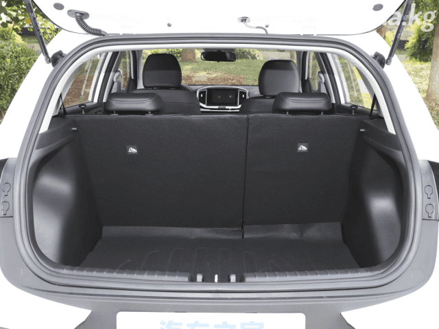 Kia KX1 1.4 AT