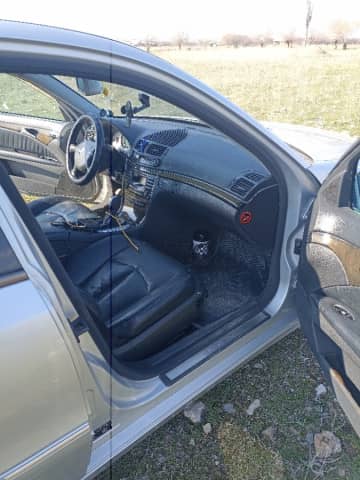 Mercedes-Benz E-Класс III (W211, S211) 270 2.7d MT