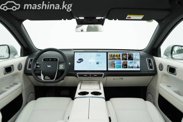 LiXiang L6 1.5hyb AT 4WD