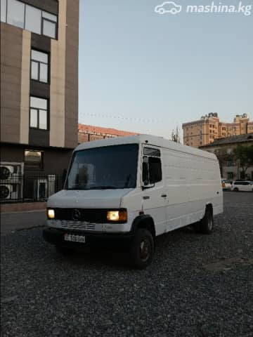 Mercedes-Benz T2