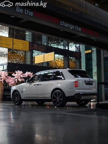 Rolls-Royce Cullinan I 6.7 AT AWD