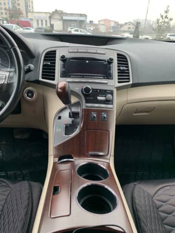 Toyota Venza I 2.7 AT 4WD
