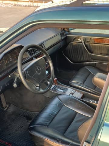Mercedes-Benz E-Класс I (W124) 280 2.8 AT