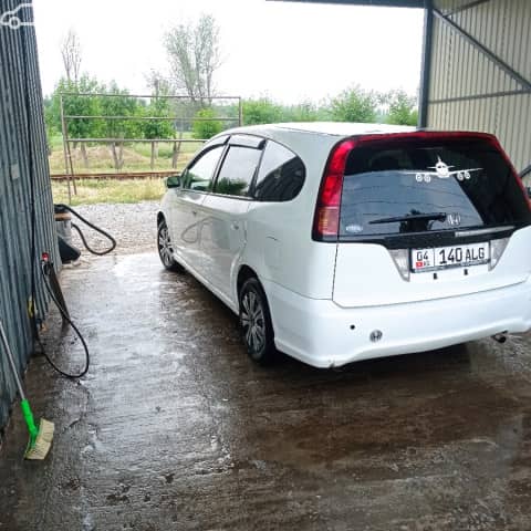 Honda Stream I Рестайлинг 1.7 AT