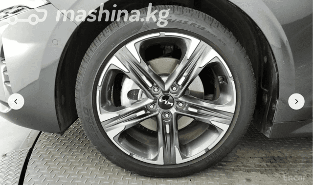 Kia K5 III Рестайлинг 2.0hyb AT