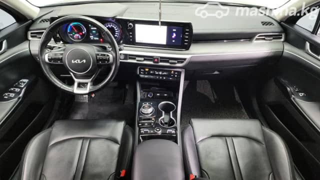 Kia K5 III 2.0hyb AT
