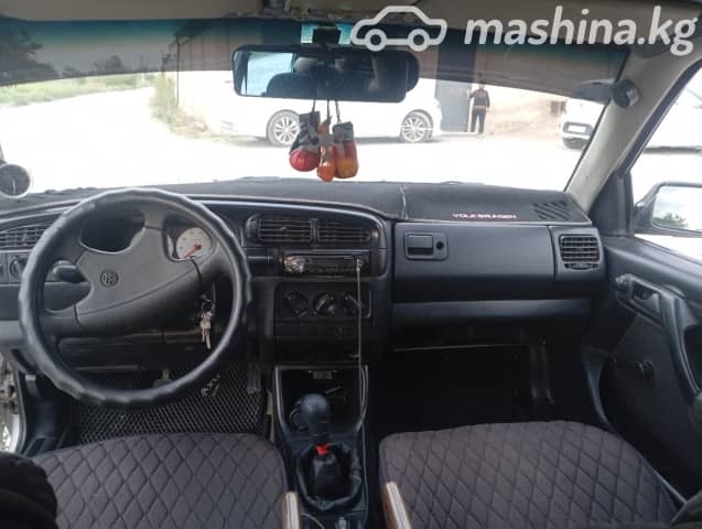 Volkswagen Vento 1.8 MT
