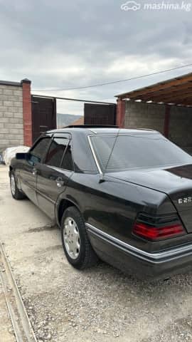 Mercedes-Benz W124 220 2.2 MT