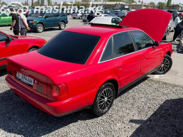 Audi A6 I (C4) 2.8 MT