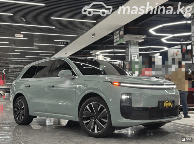 LiXiang L6 1.5hyb AT 4WD