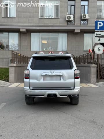 Toyota 4Runner V Рестайлинг 4.0 AT 4WD