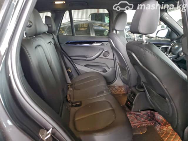 BMW X1 II (F48) Рестайлинг 28i xDrive 2.0 AT 4WD