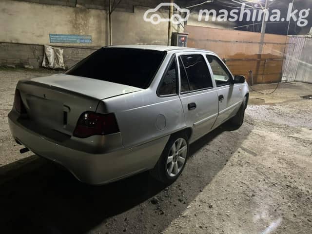 Daewoo Nexia I Рестайлинг 1.5 MT