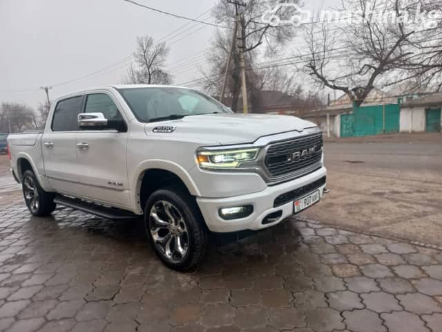 RAM 1500 V Quad Cab 5.7 AT 4WD