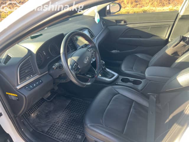 Hyundai Avante VI