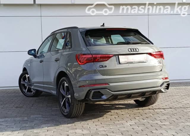Audi Q3 II (F3) 45 TFSI 2.0 AT 4WD