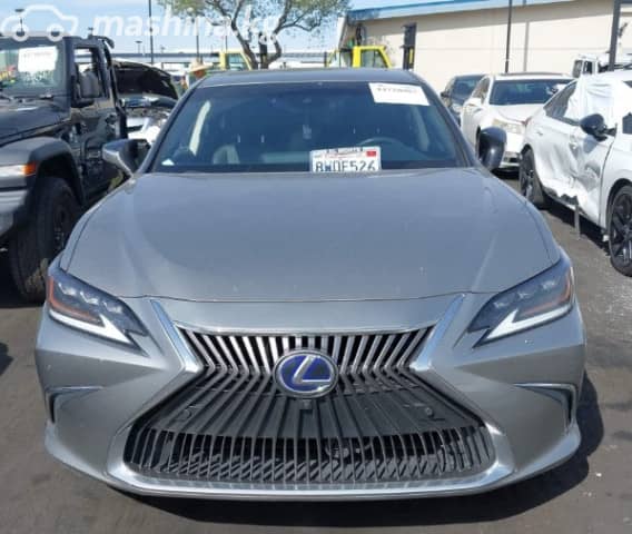 Lexus ES VII Рестайлинг 300h 2.5hyb CVT