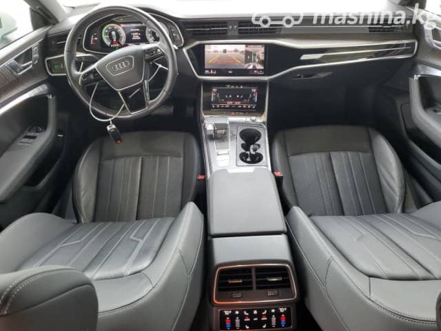 Audi A7 II (4K) 45 TFSI 2.0 AMT 4WD