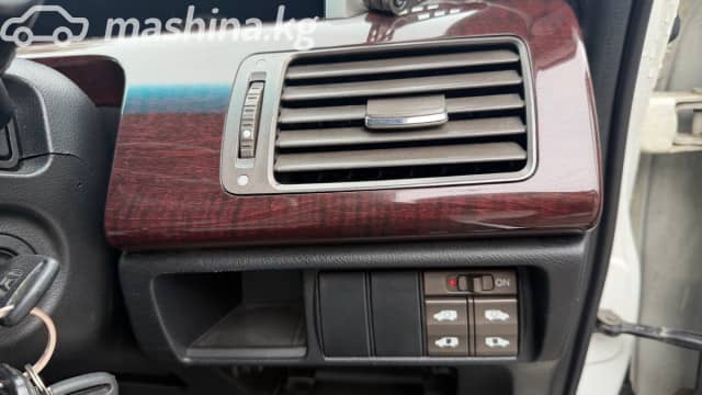 Honda Elysion I Рестайлинг 3.0 AT 4WD