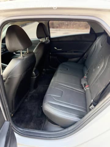 Hyundai Avante VII 1.6hyb AMT