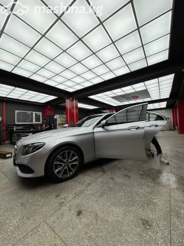 Mercedes-Benz E-Класс V (W213, S213, C238) 300 2.0 AT 4WD