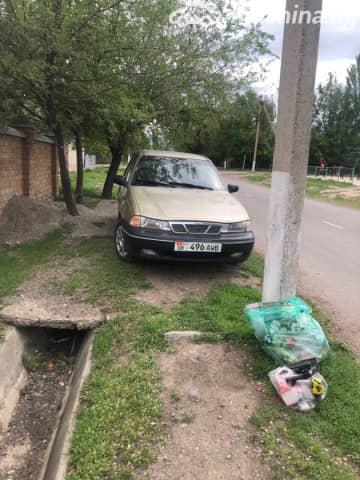 Daewoo Nexia I 1.5 MT