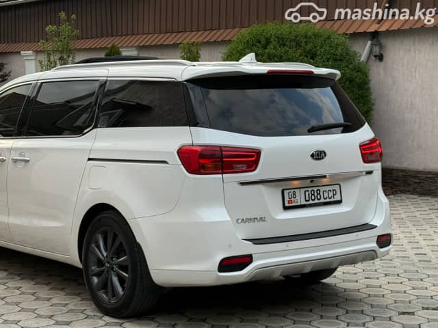 Kia Carnival III 2.2d AT