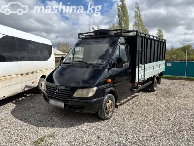 Mercedes-Benz Бортовой (4х2)