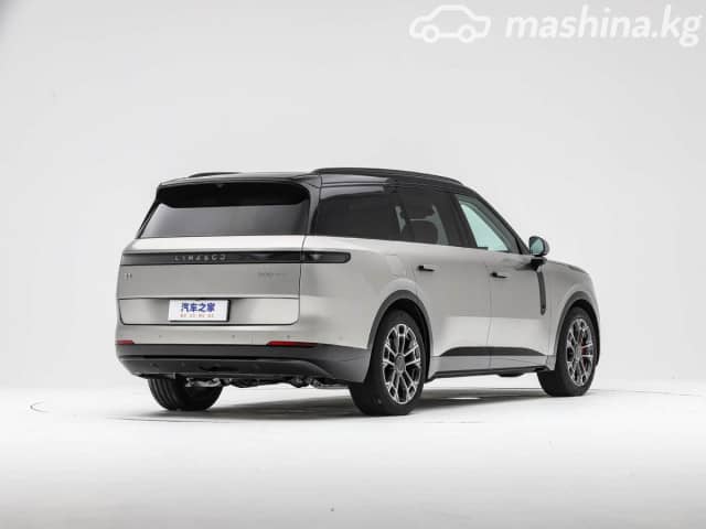 Lynk & Co 900 2.0hyb AT 4WD