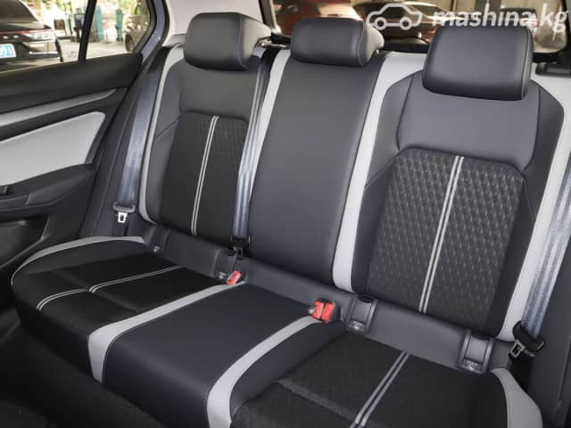Volkswagen Golf VIII Рестайлинг 1.5 AMT