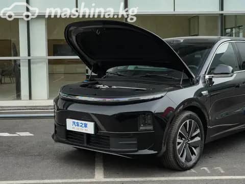 LiXiang L6 1.5hyb AT 4WD