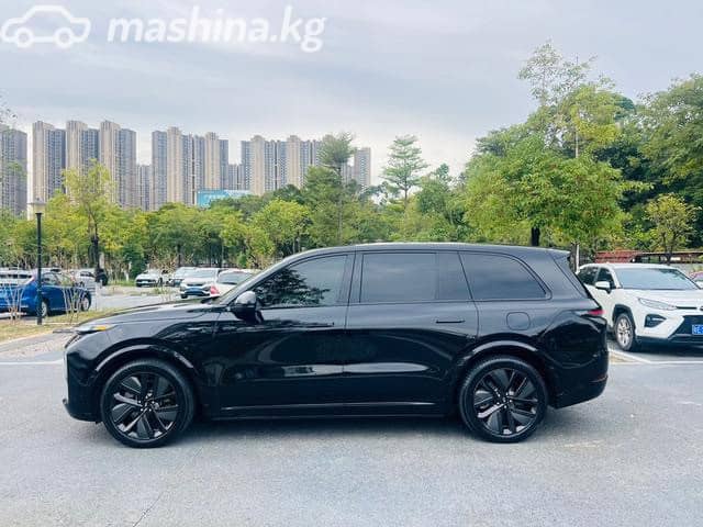 LiXiang L9 Max 1.5hyb AT 4WD