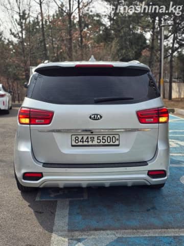 Kia Carnival III 2.2d AT